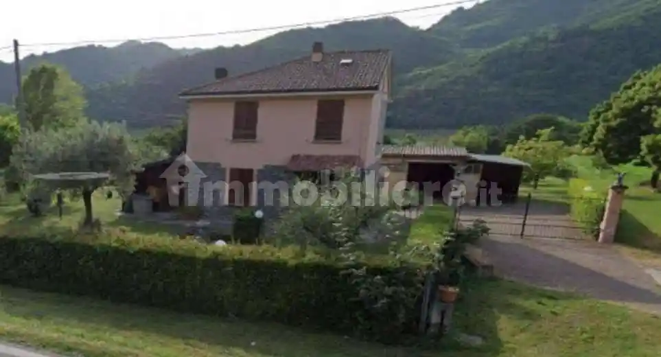 Casa indipendente in vendita a Civitella di Romagna