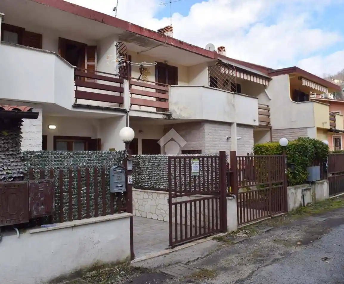 Villetta a schiera in vendita a Tagliacozzo