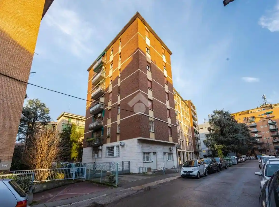 Appartamento in vendita a Bologna