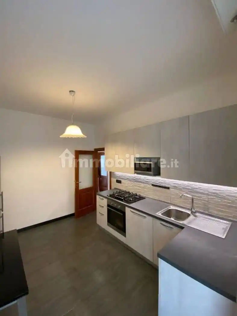 Appartamento in vendita a Genova