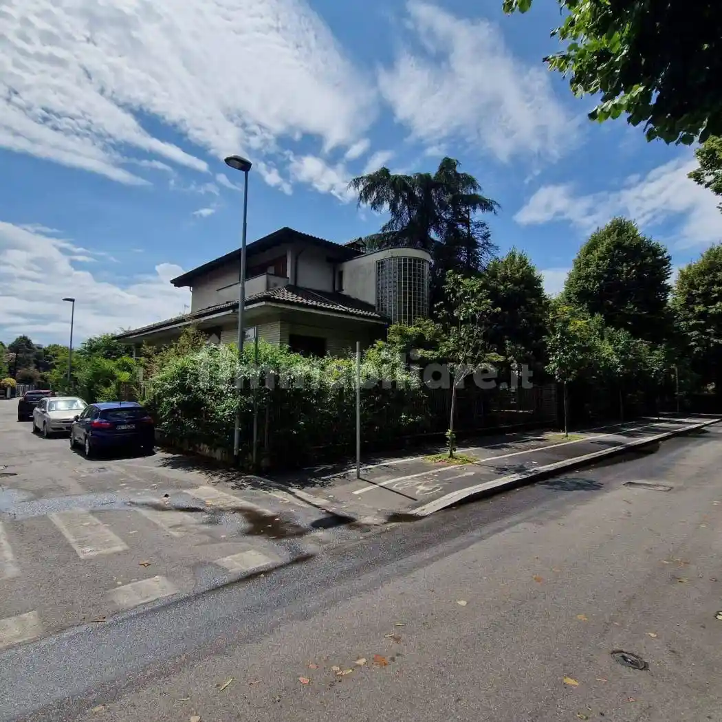 Villa in vendita a Lodi