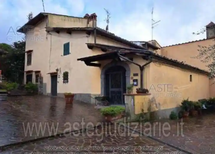 Casa indipendente in vendita a Lastra a Signa