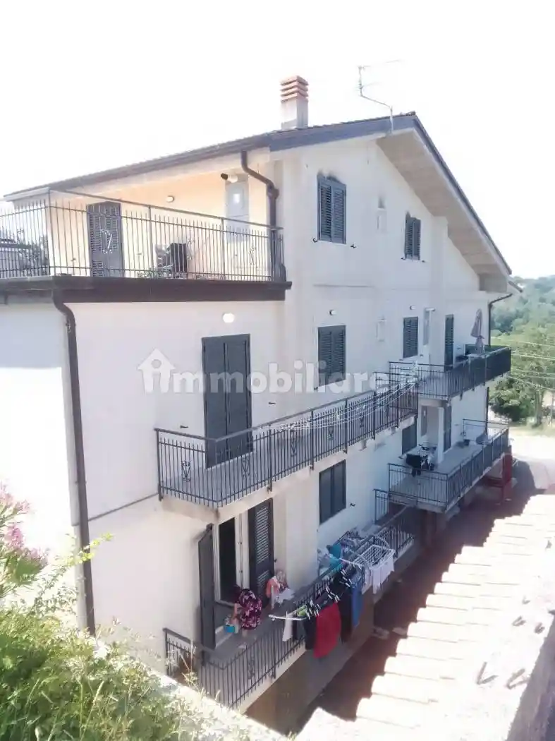 Palazzo - Edificio in vendita a Pratola Serra