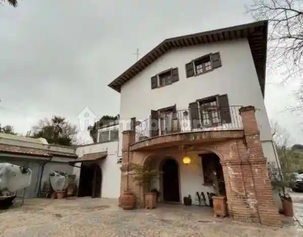 Villa in vendita a Tolentino