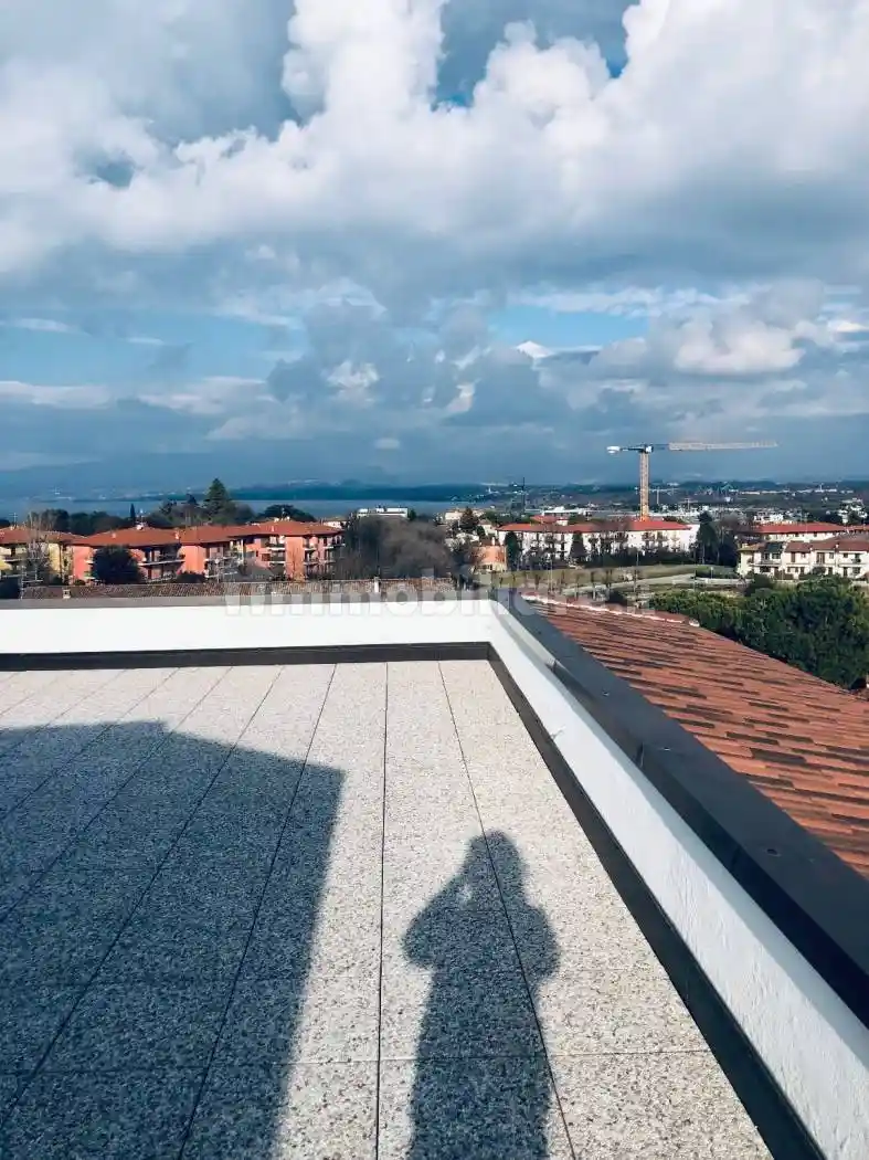 Appartamento in affitto a Peschiera del Garda
