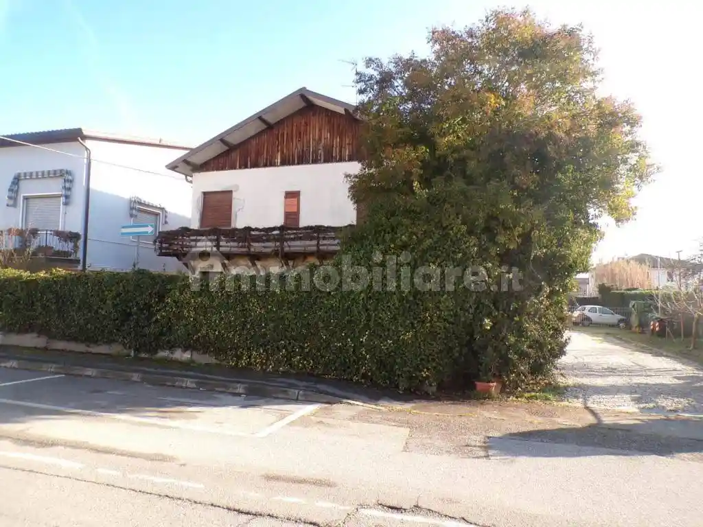 Villa in vendita a Ostellato