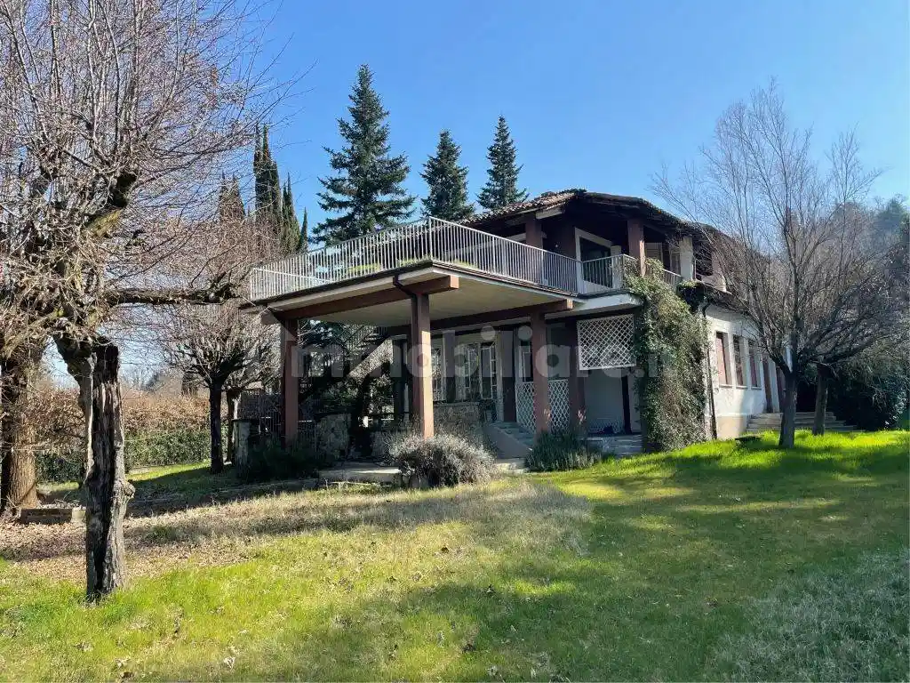Villa in vendita a Rivergaro