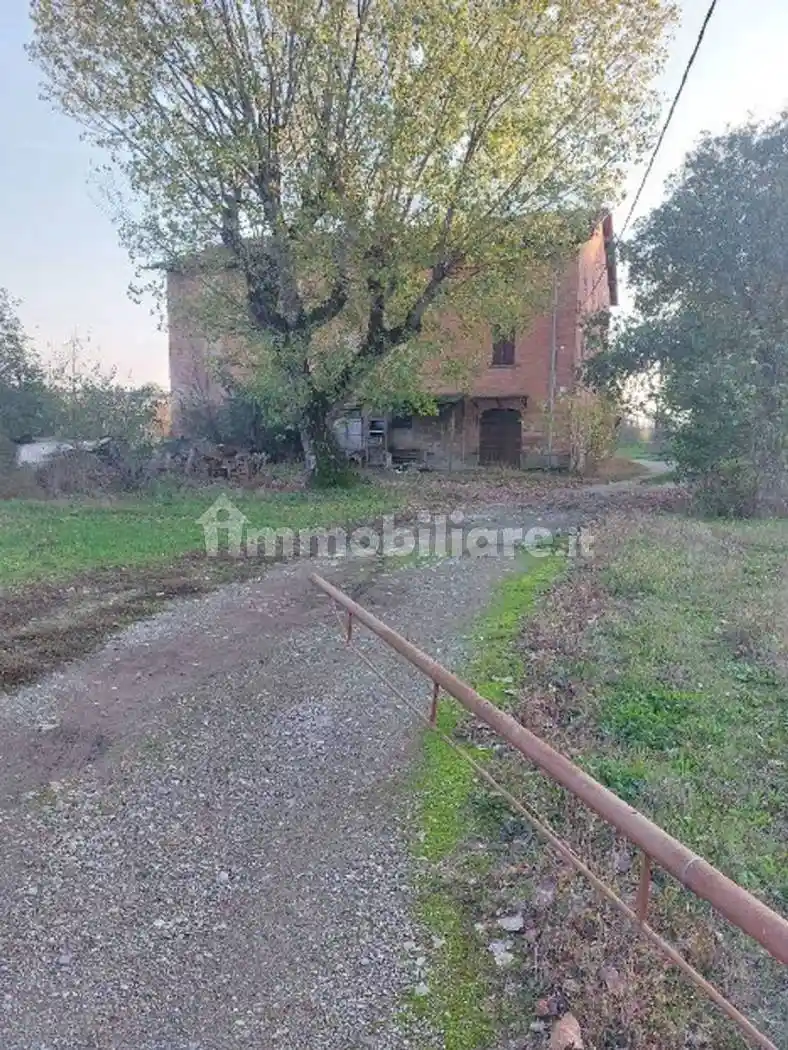 Rustico - Casale in vendita a Spilamberto