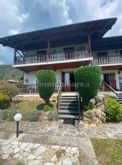 Villa in vendita a Fino del Monte