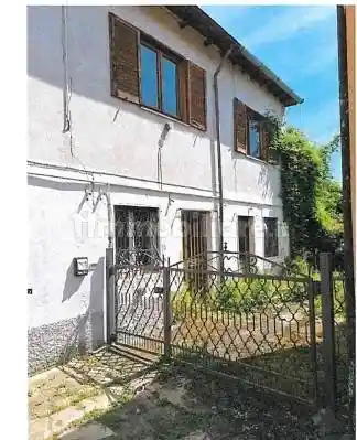 Casa indipendente in vendita a Rea