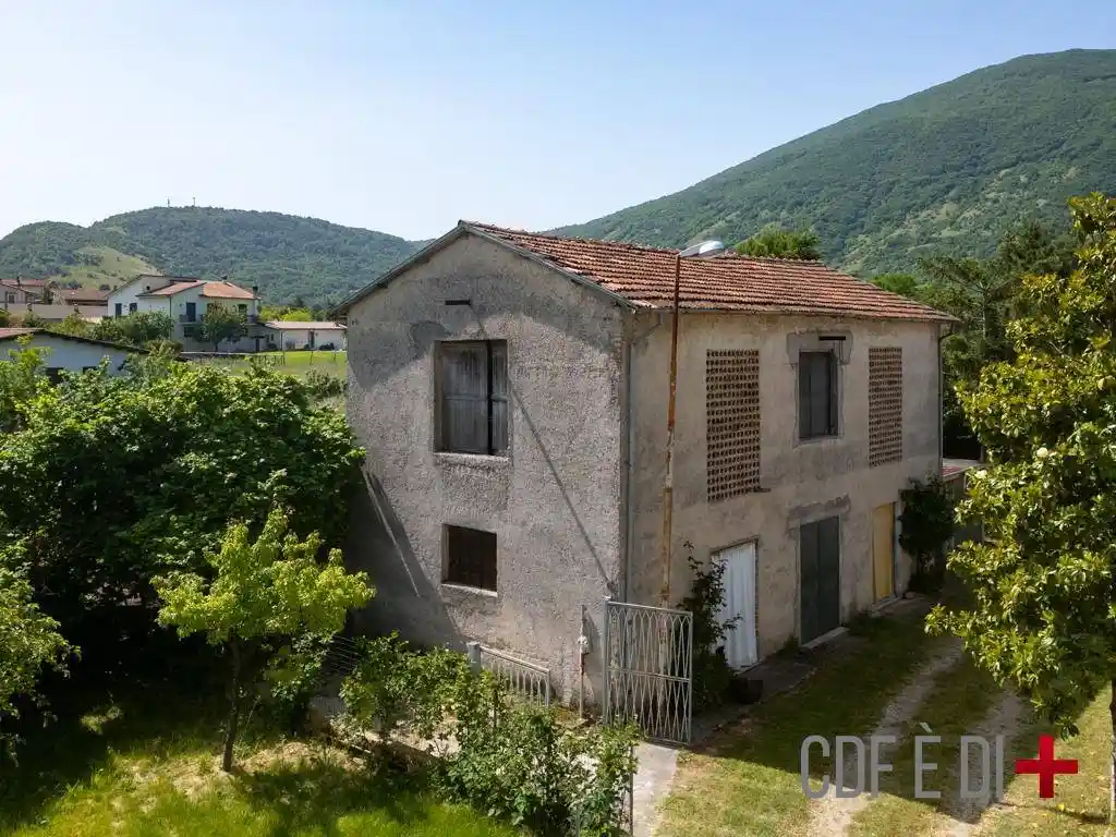 Rustico - Casale in vendita a Borgorose