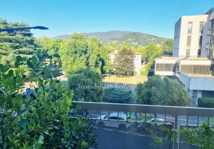 Appartamento in vendita a Brescia