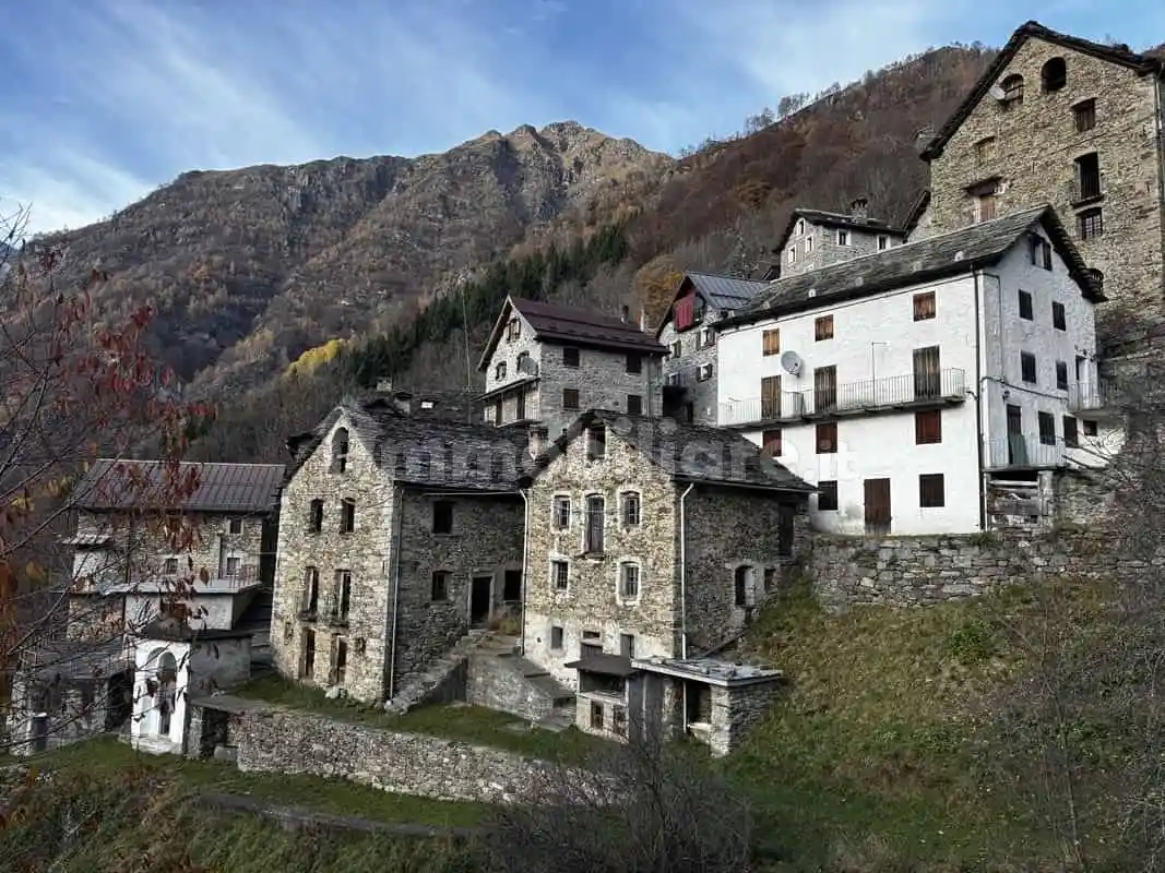 Casa indipendente in vendita a Fobello