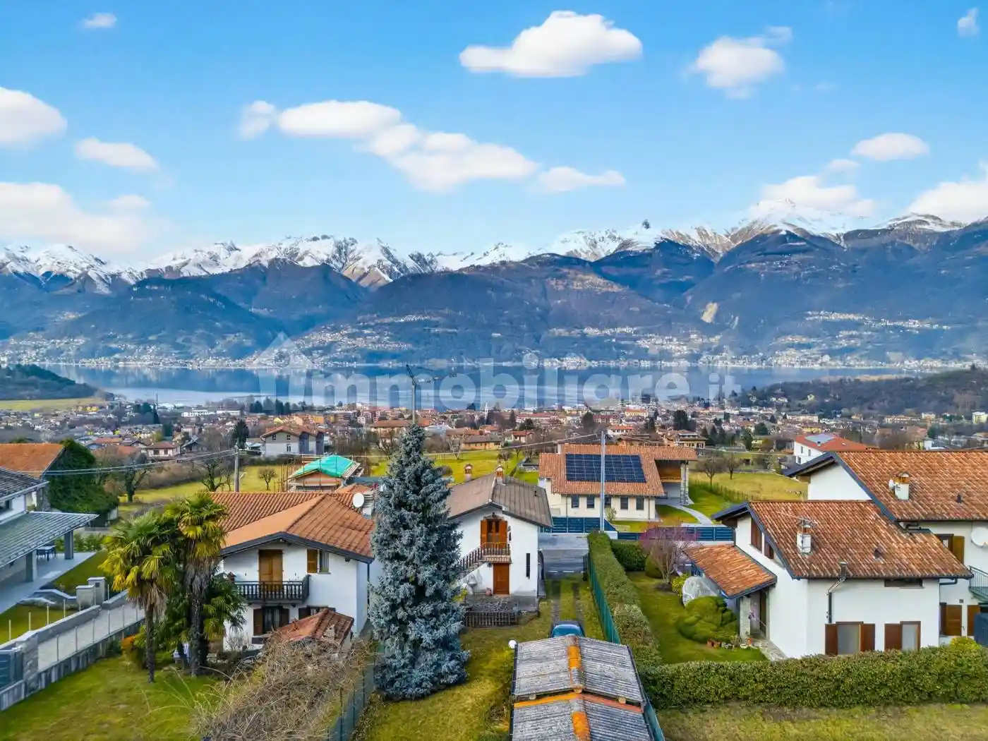 Villa in vendita a Colico