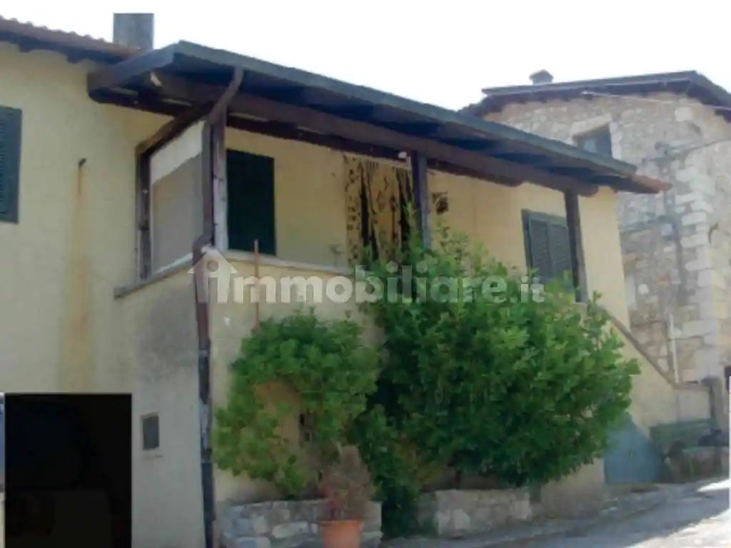 Appartamento in vendita a Cascia