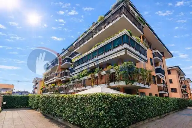 Appartamento in vendita a Arese