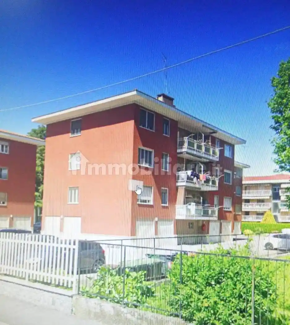 Appartamento in affitto a Novara