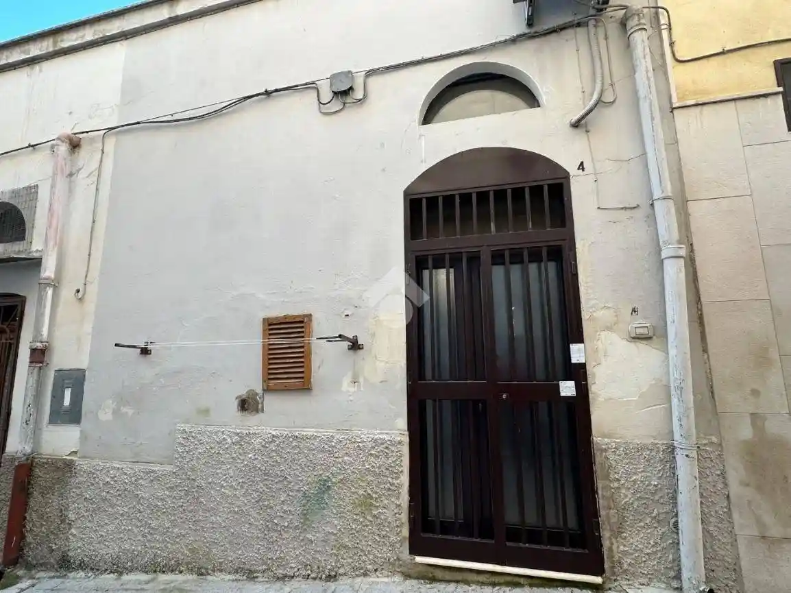 Casa indipendente in vendita a Canosa di Puglia