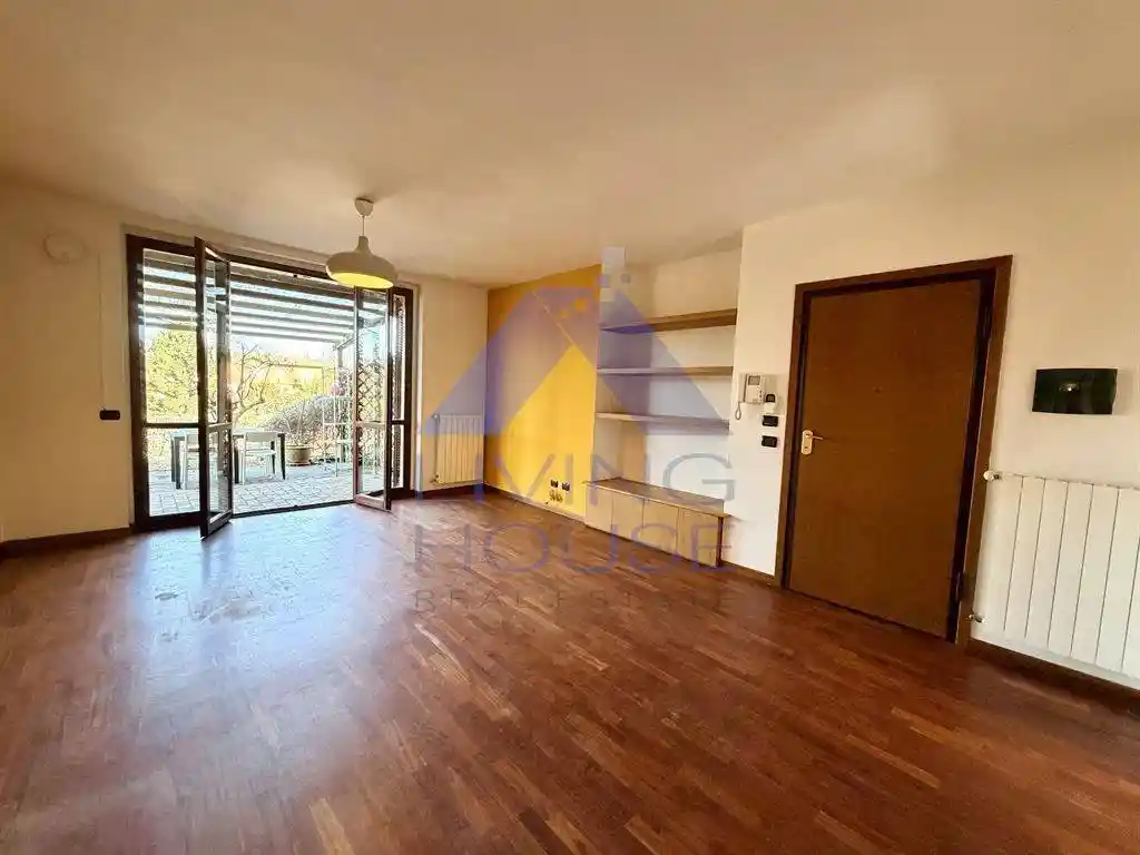 Appartamento in vendita a Lesmo