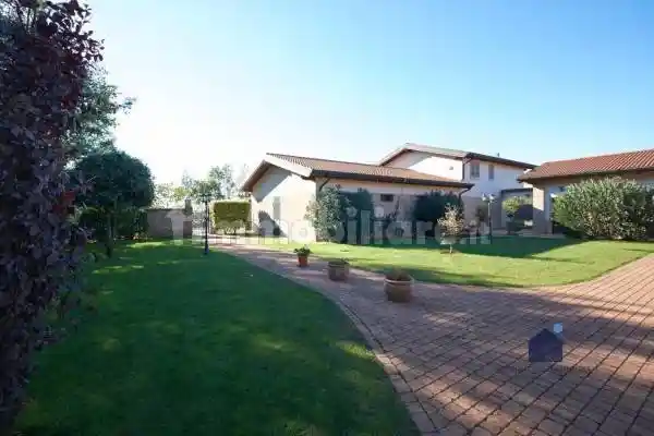 Villa in vendita a Castenedolo