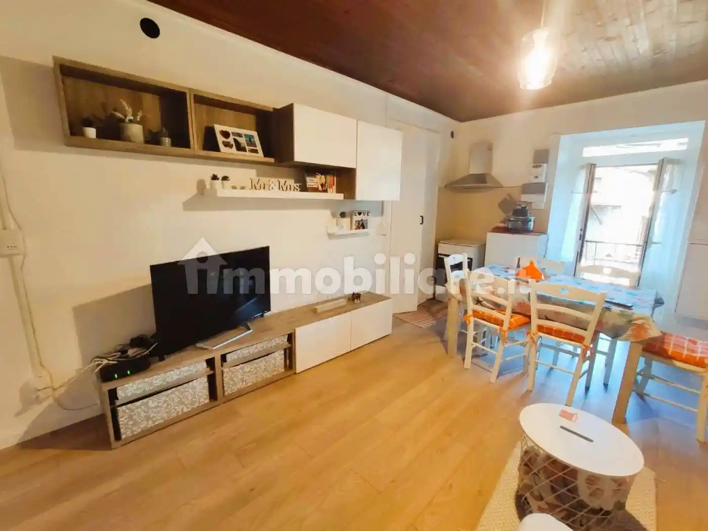 Appartamento in vendita a Longone al Segrino