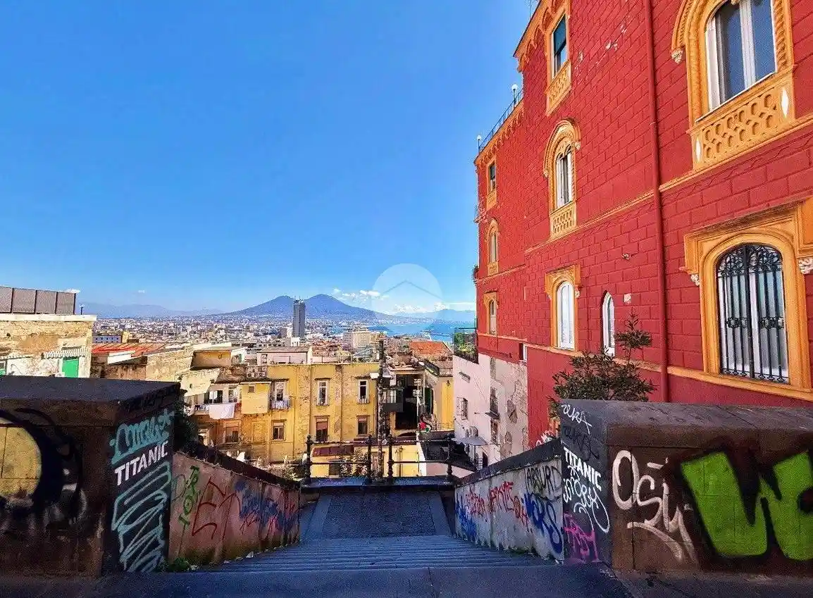 Appartamento in vendita a Napoli