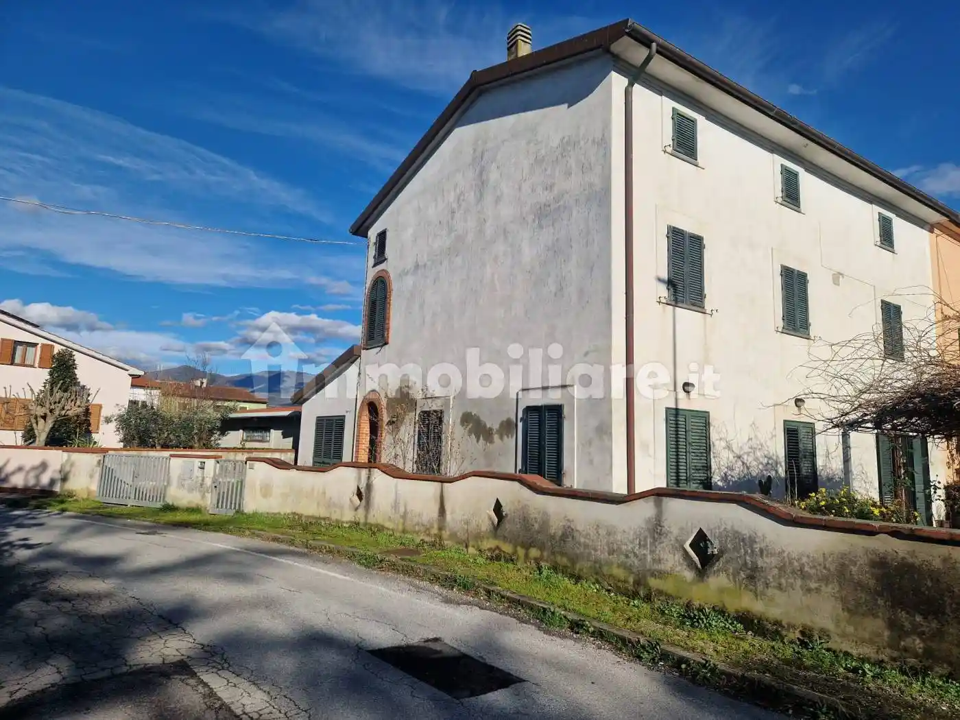 Casa indipendente in vendita a Cascina