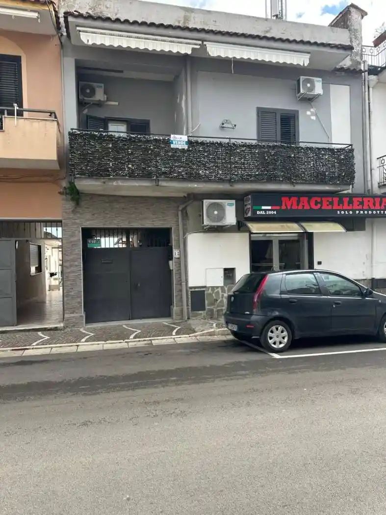 Appartamento in vendita a Falciano del Massico