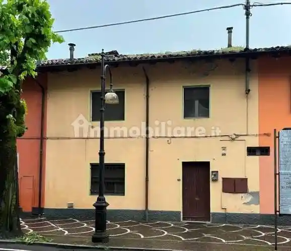 Casa indipendente in vendita a Robecco d'Oglio
