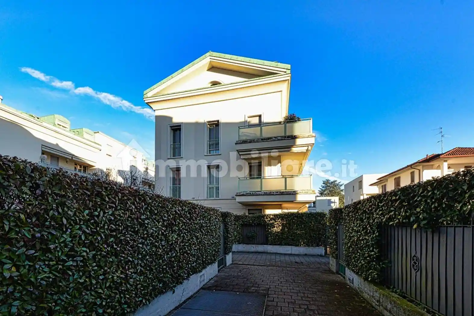 Appartamento in vendita a Villasanta