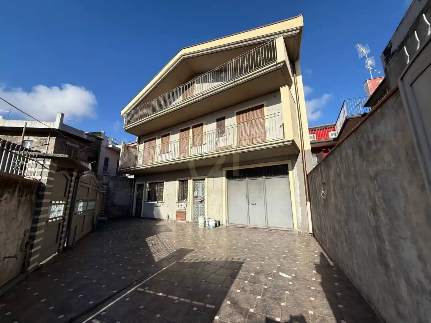 Casa indipendente in vendita a Aci Catena