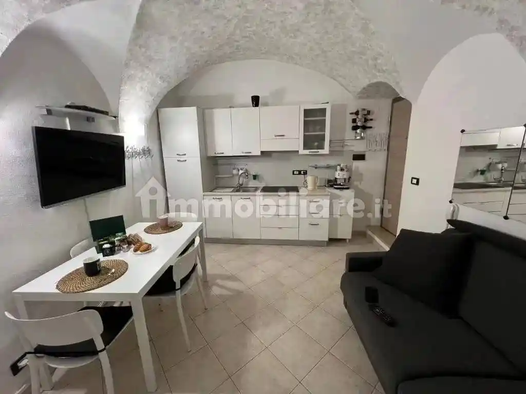 Appartamento in affitto a Vallecrosia