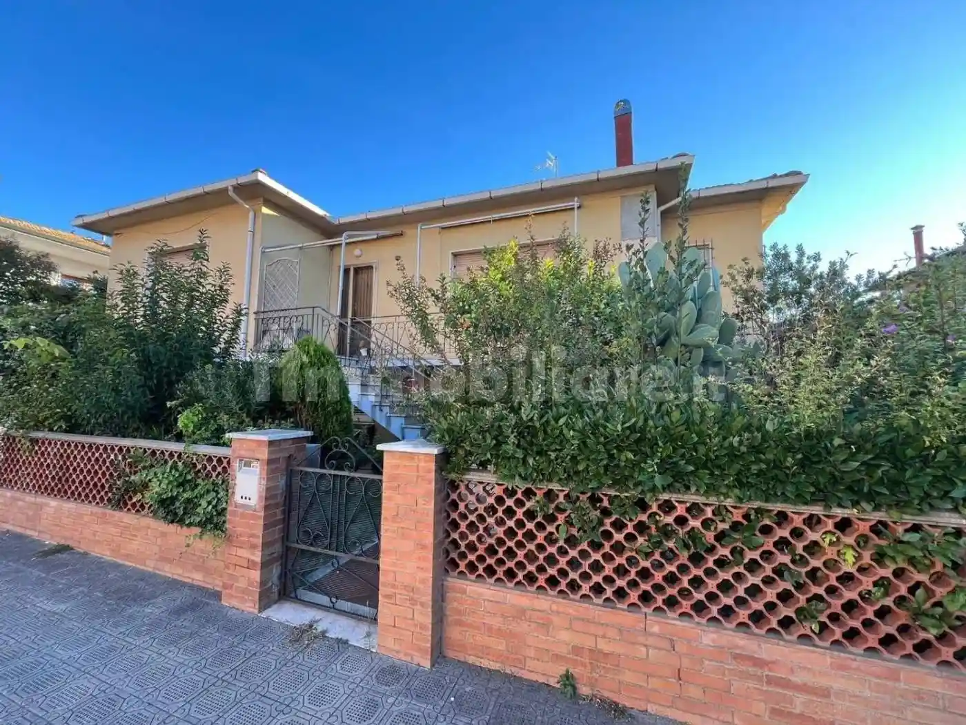 Villa in vendita a Cecina