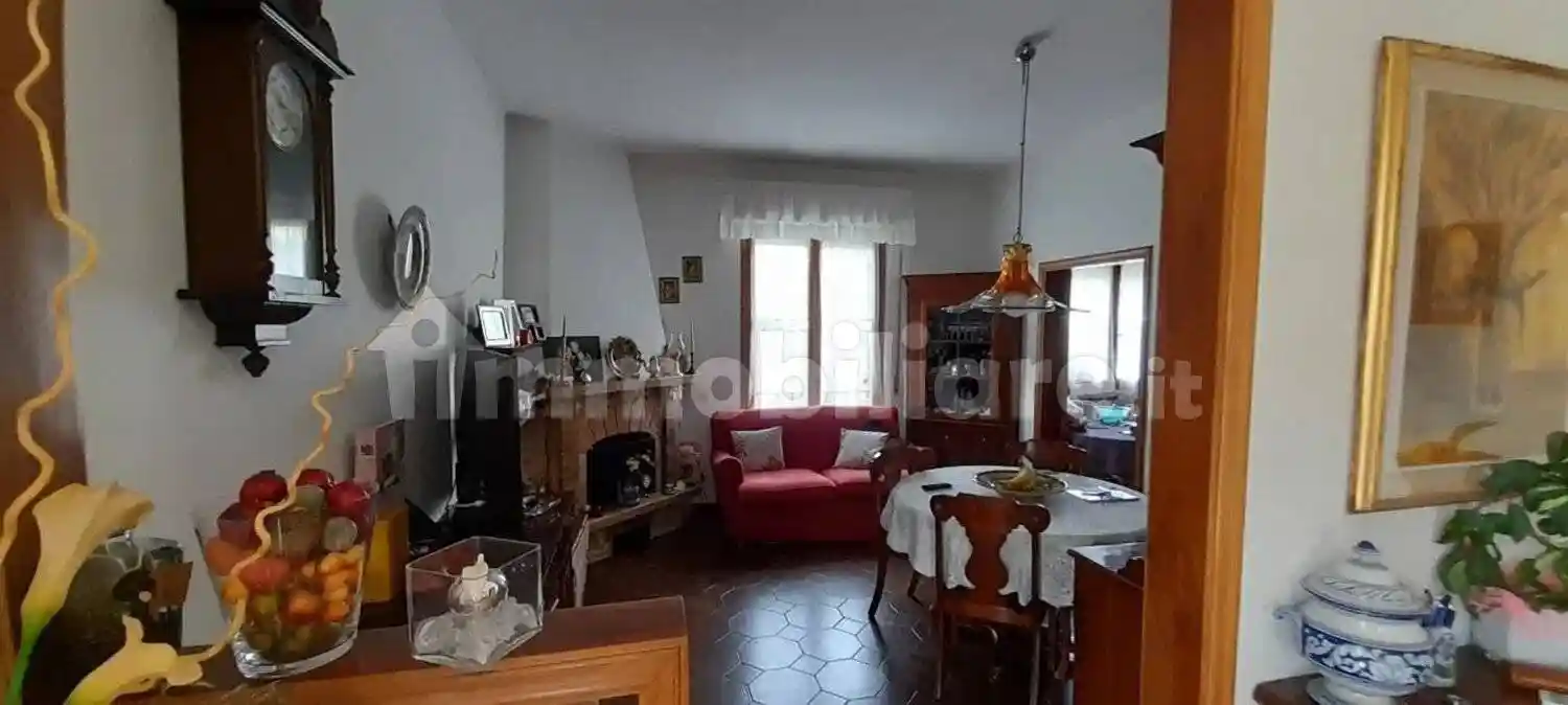 Appartamento in vendita a Cecina