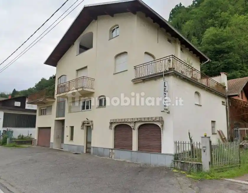 Appartamento in vendita a Coggiola