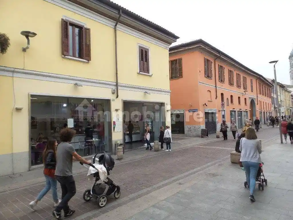 Appartamento in affitto a Rho