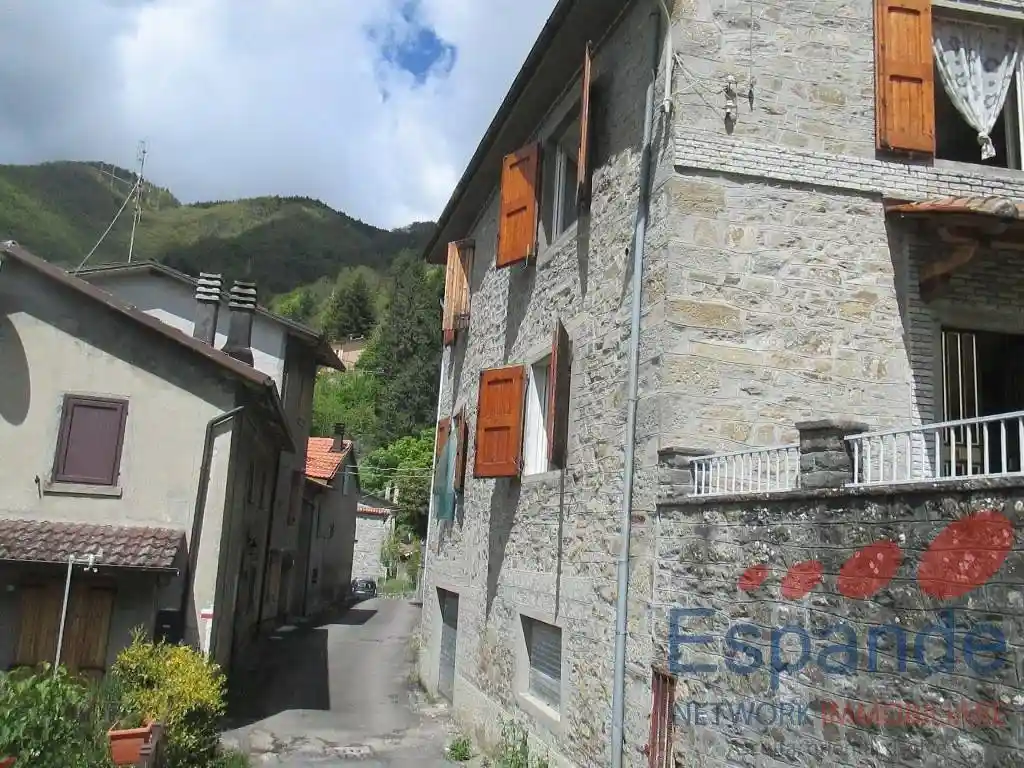 Rustico - Casale in vendita a Alto Reno Terme