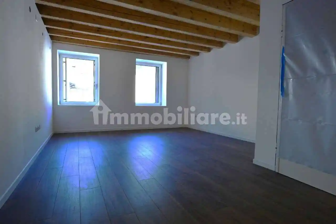 Appartamento in vendita a Piovene Rocchette