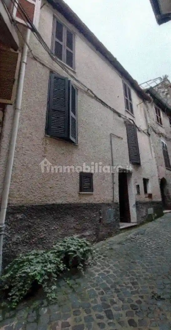 Appartamento in vendita a Giuliano di Roma