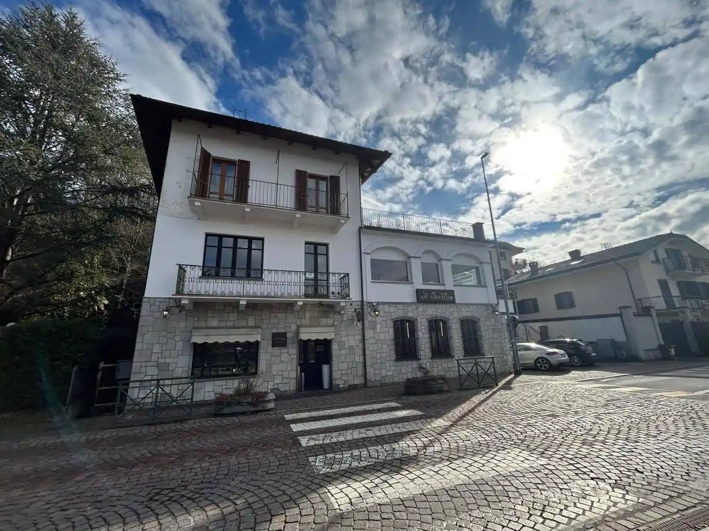 Palazzo - Edificio in vendita a Avigliana