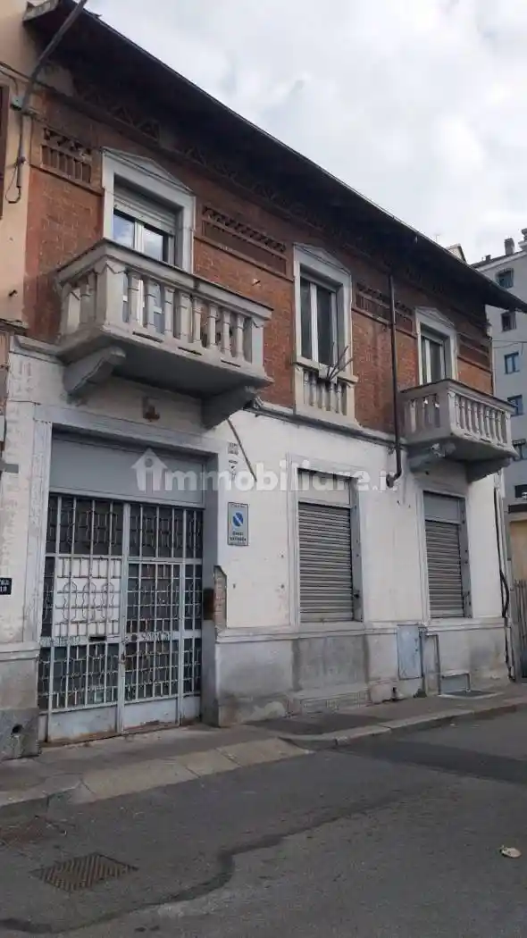 Palazzo - Edificio in vendita a Torino