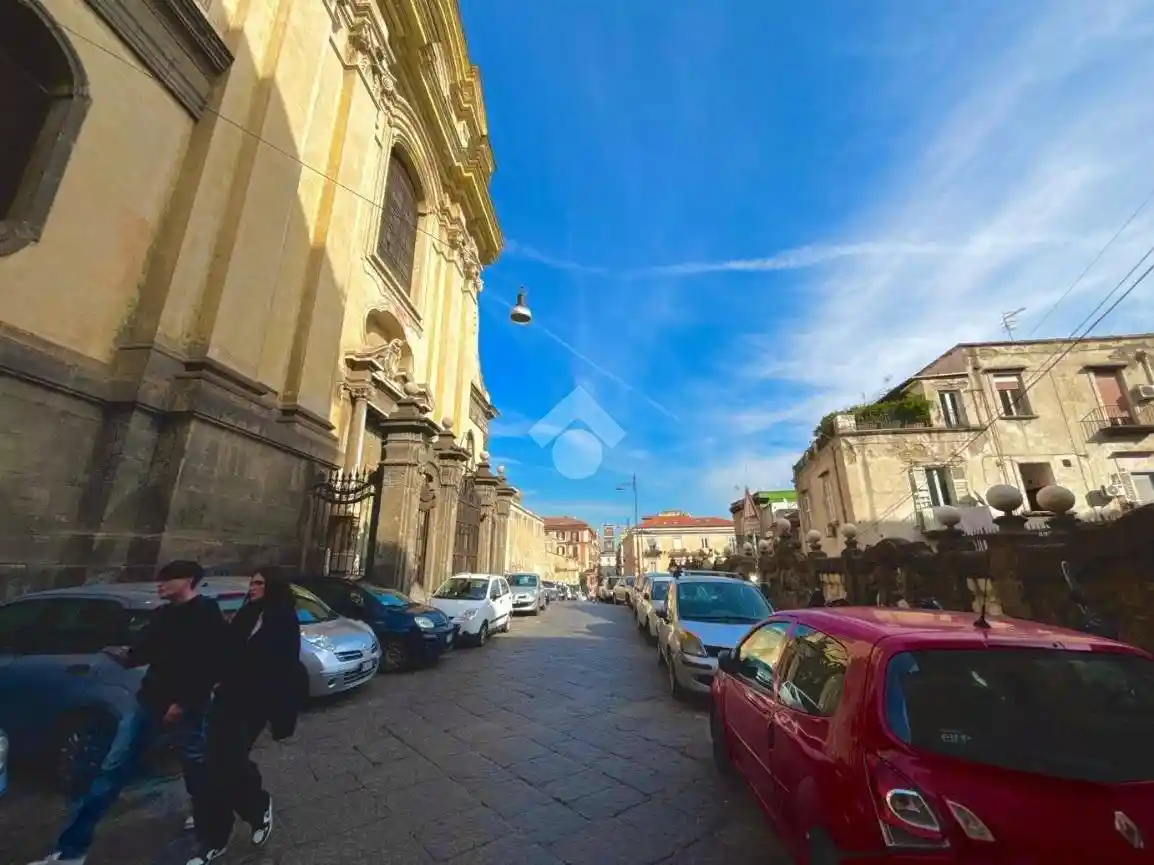 Appartamento in vendita a Napoli