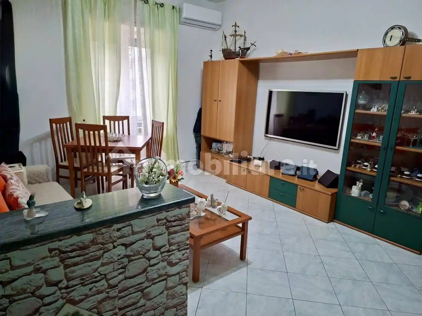 Appartamento in vendita a Napoli