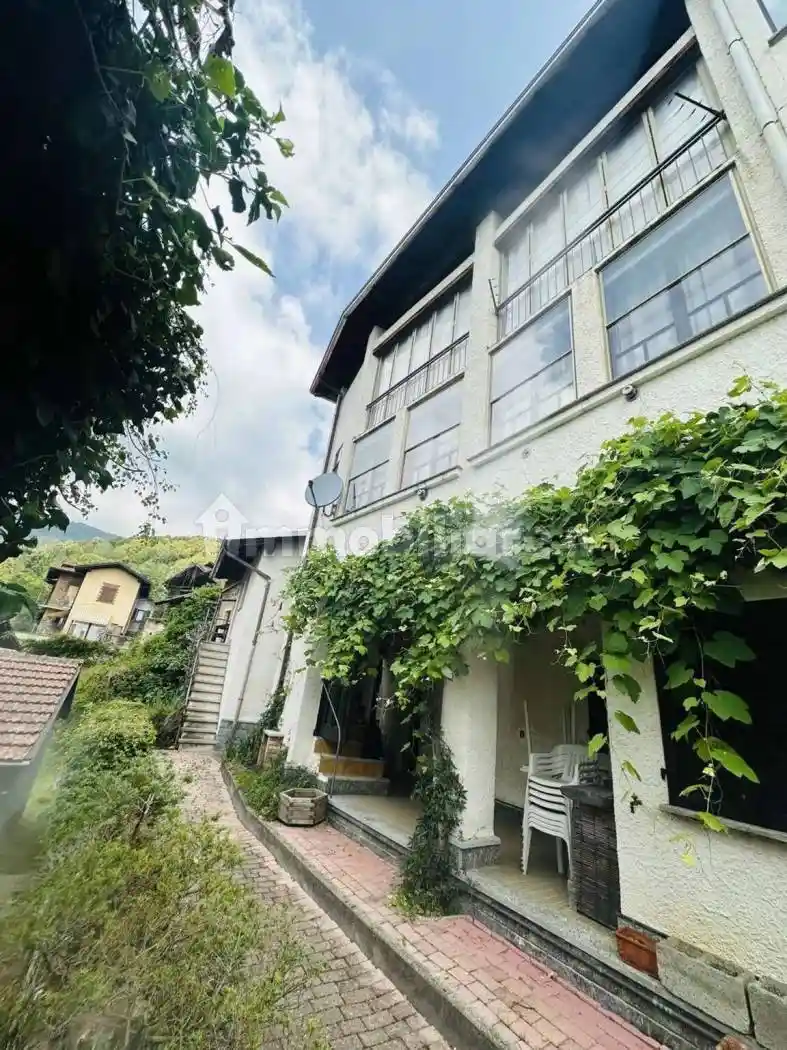 Villa in vendita a Ailoche