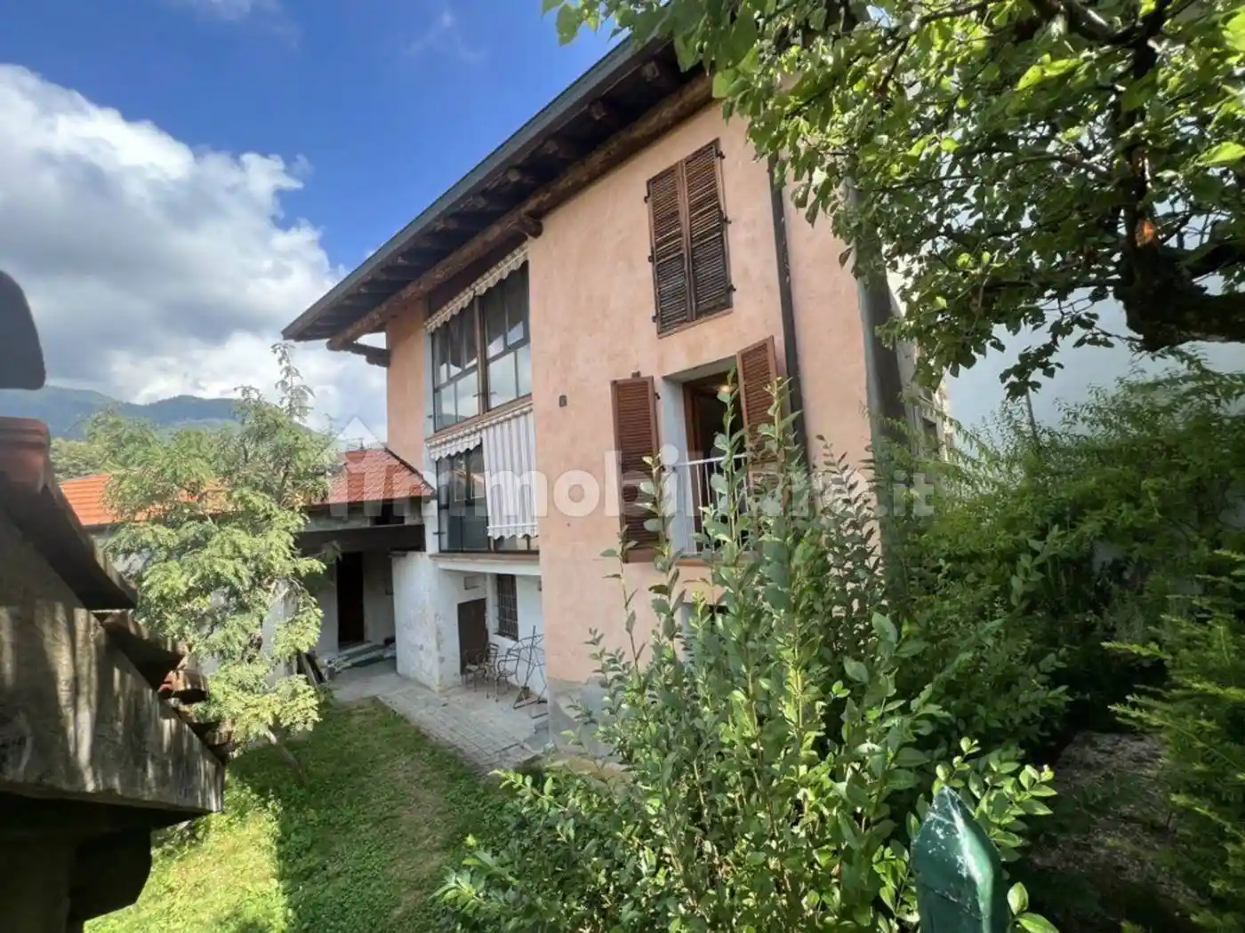 Villa in vendita a Caprile