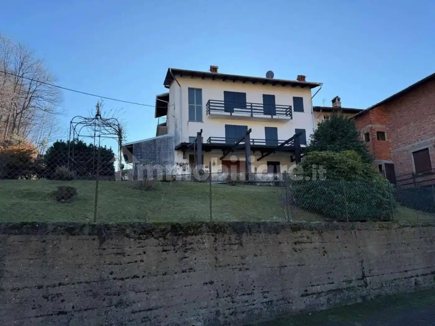 Villa in vendita a Portula