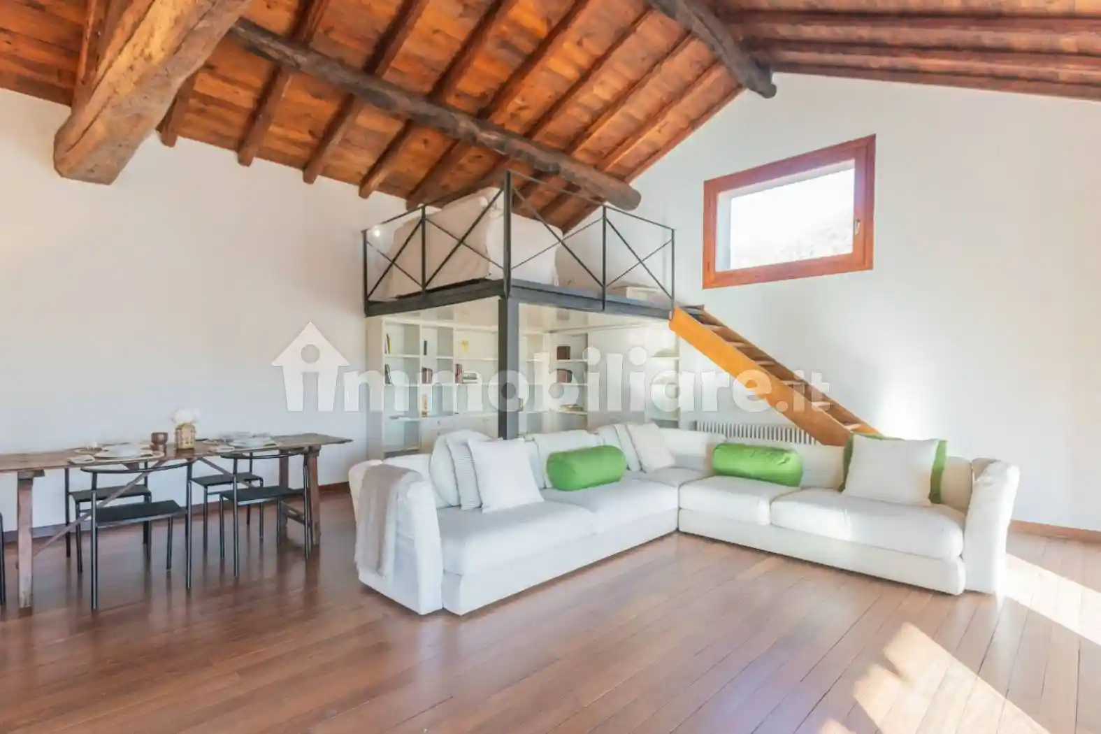 Appartamento in affitto a Tavernerio