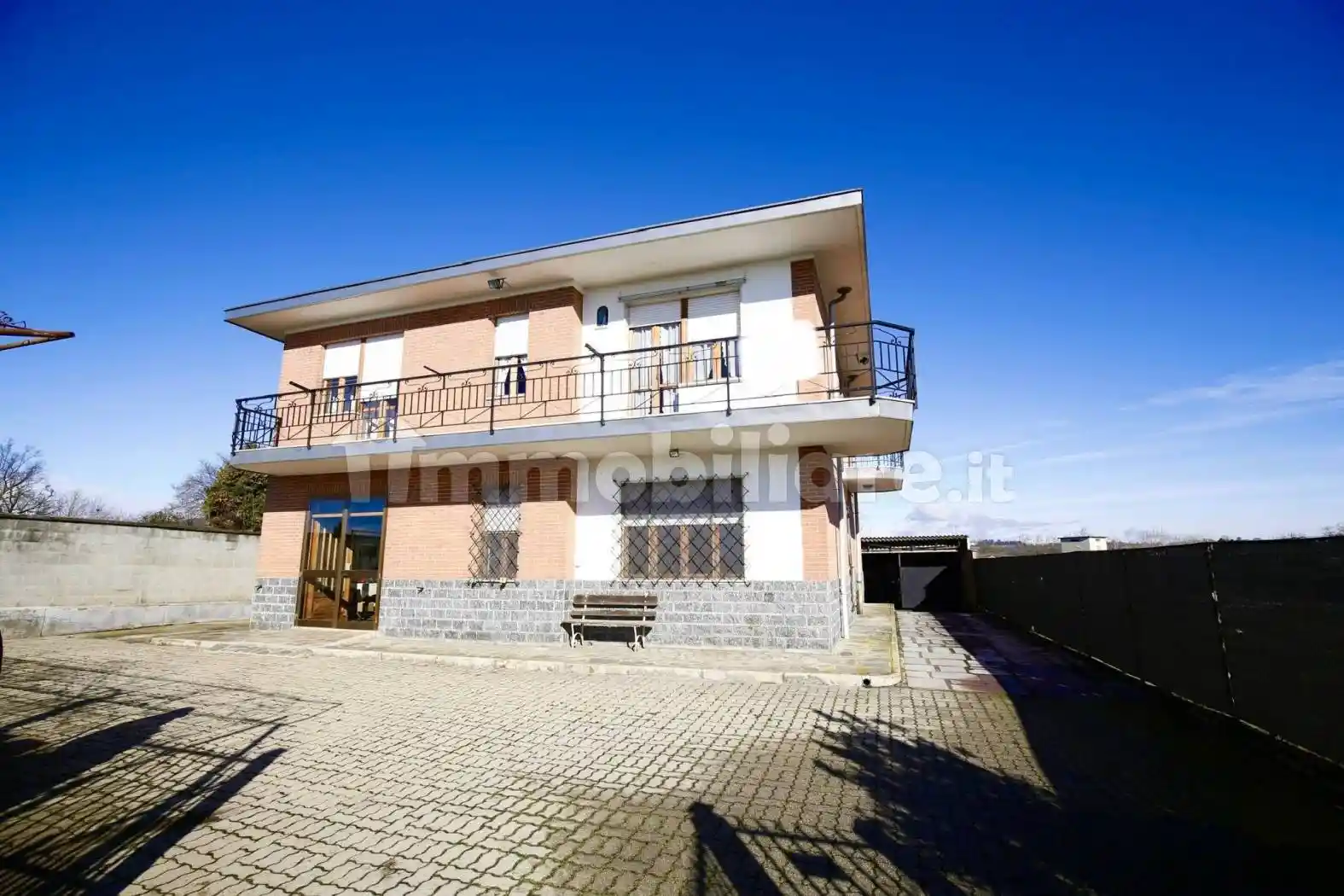 Villa in vendita a Cambiano