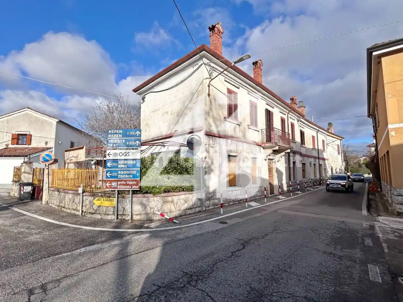 Palazzo - Edificio in vendita a Sgonico