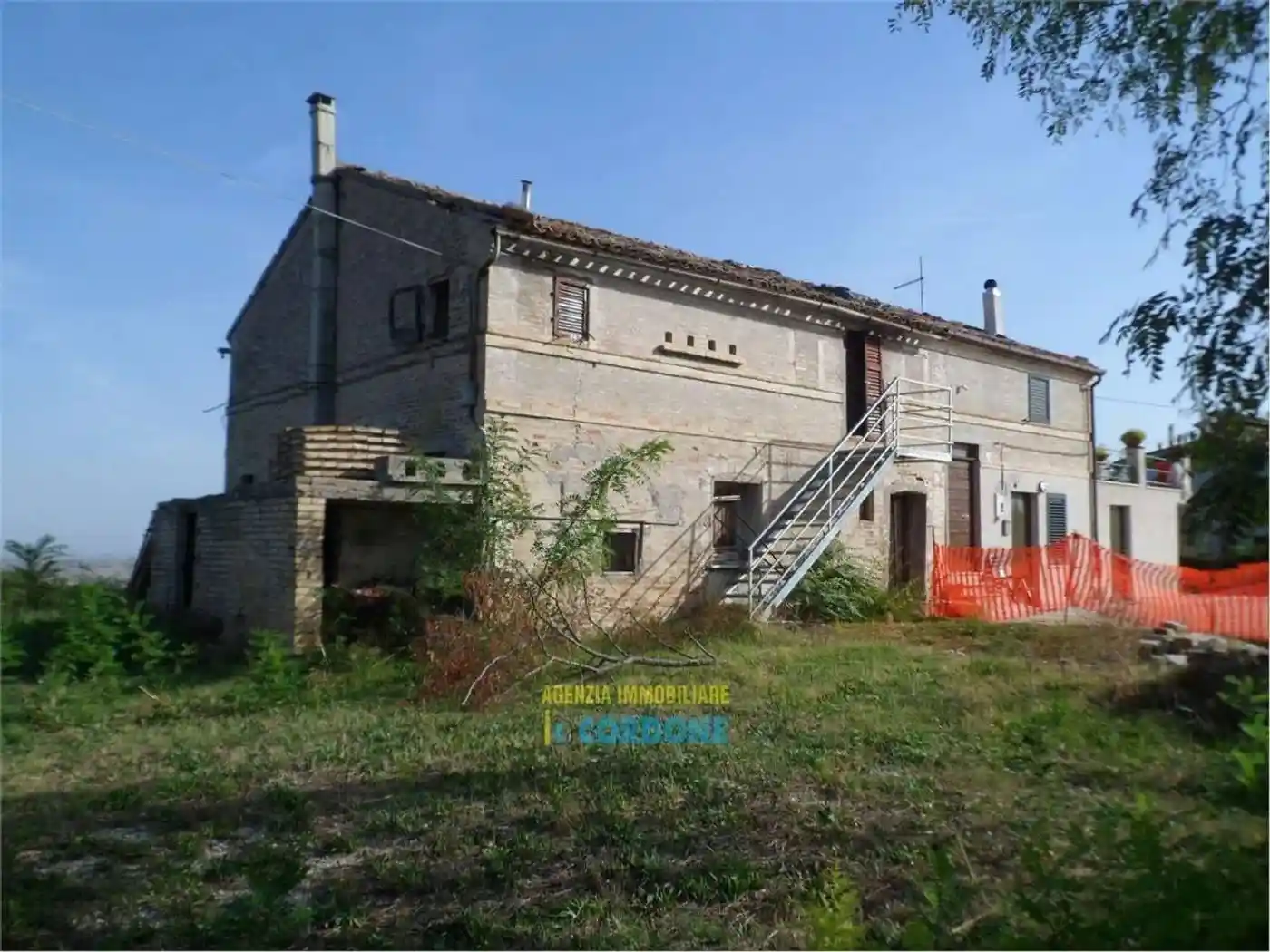 Rustico - Casale in vendita a Montegiorgio